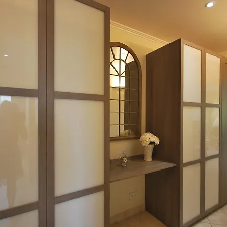 2 Palais Justinia *
