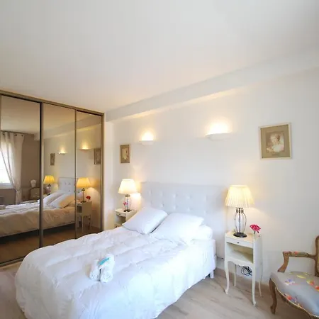 2 Palais Justinia * Cannes