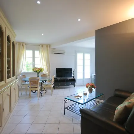 2 Palais Justinia * Cannes